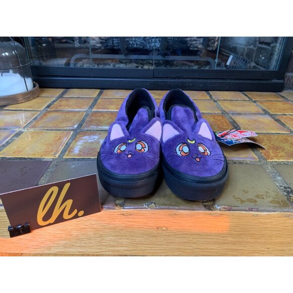 Kids 2.5 Vans x Sailor Moon “Luna” Purple Plush Slip On Shoes - Picture 3 of 7